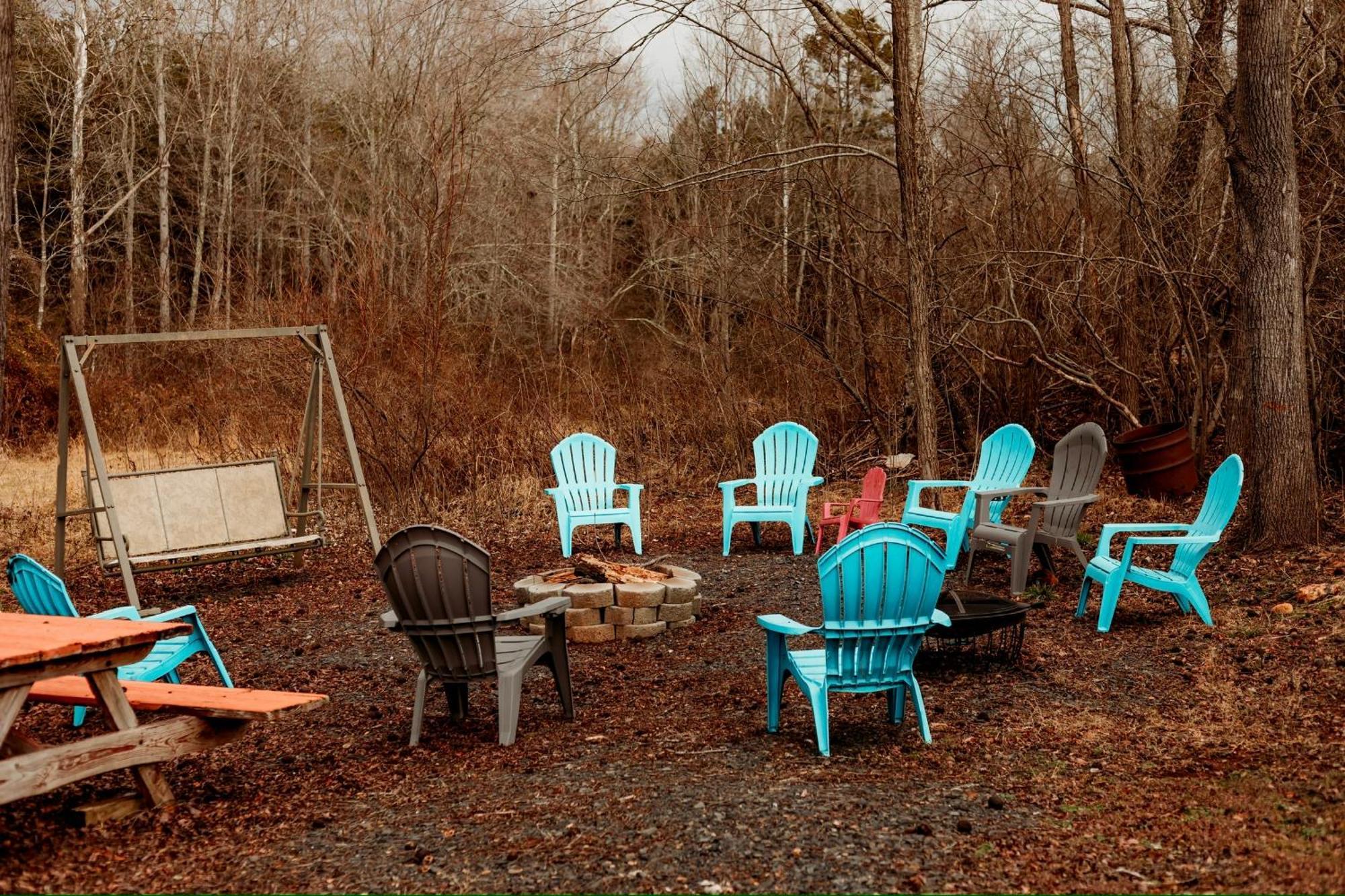 Giggling Creek Cottage - Bedjet! King Sized! Gazebo, 45 Acres, Arcades, Nintendo, More Henry Eksteriør bilde